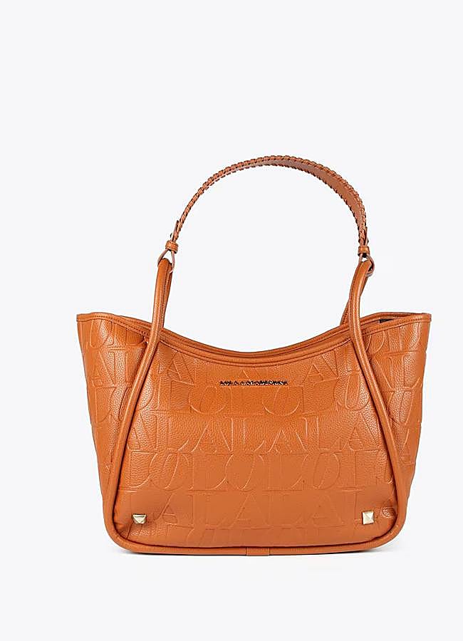 Imagen - Bolso de hombro en color naranja de Lola Casademunt.