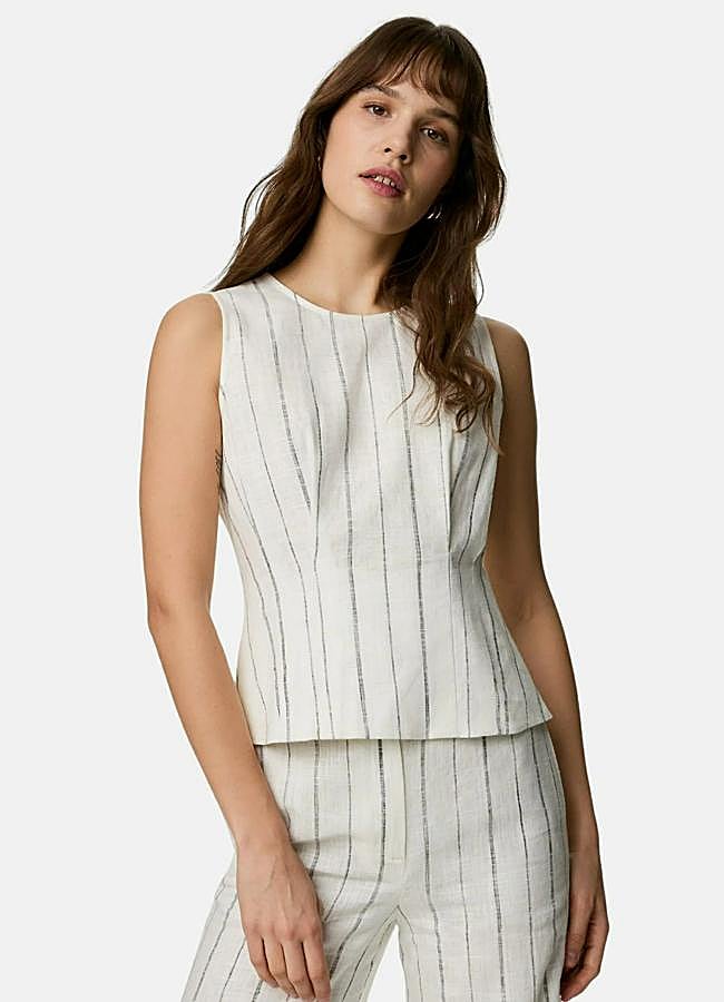 Imagen - Tank top de rayas de Marks & Spencer, 47,90 euros.