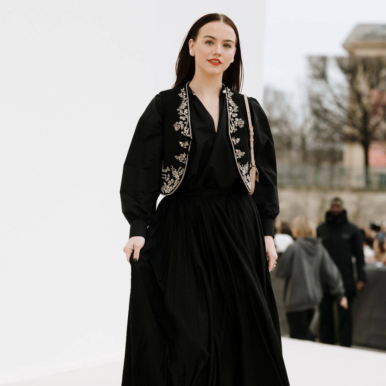 Un look de street style con vestido ne