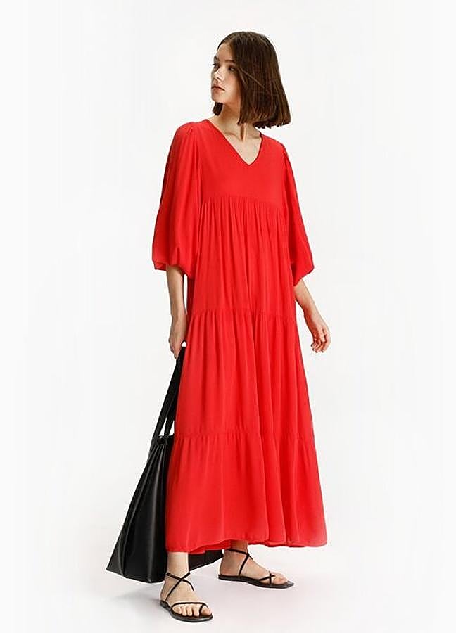 Imagen - El vestido de Lefties es de color rojo.