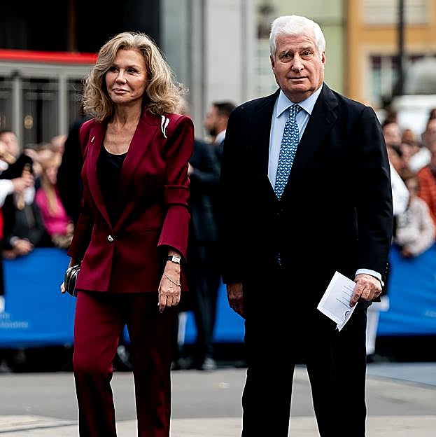 El duque de alba y Alicia Koplowitz en los Premios Princesa de Asturia.