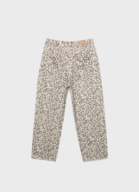 Imagen - Vaqueros con estampado animal de Stradivarius (35,99 euros)
