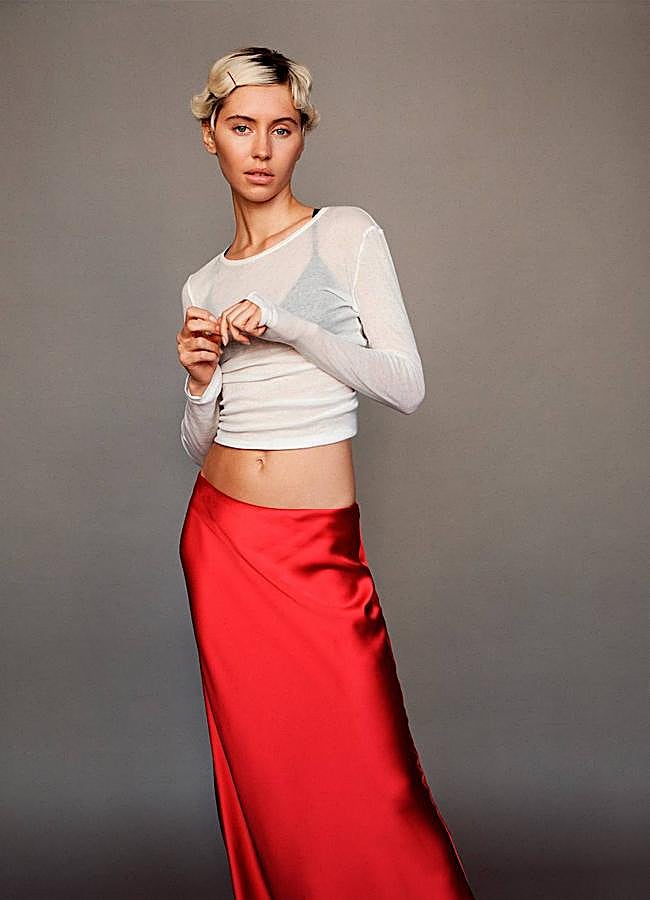 Imagen - Falda de satén roja