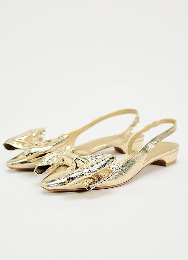 Imagen - Zapatos tipo bailarina metalizada con lazo