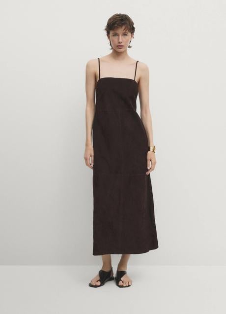 Imagen - Vestido de ante negro de Massimo Dutti (299 euros)