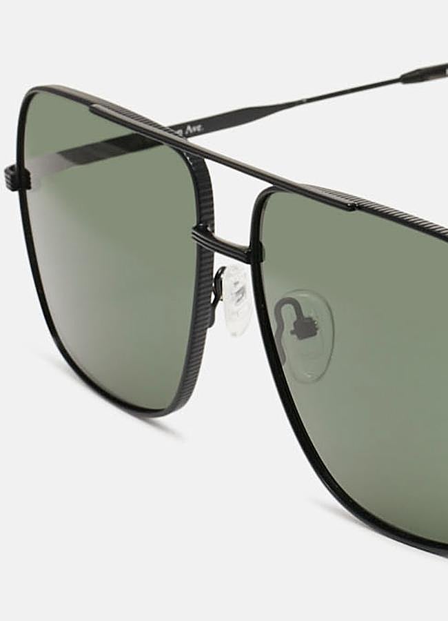 Imagen - Gafas de sol maxi, de Mó de Multiópticas (45 €). / D.R.