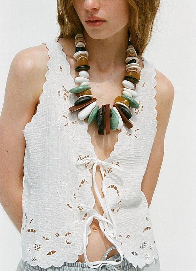 Imagen - Top con detalles troquelados