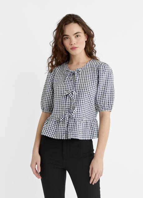 Imagen - Blusa estampada de Stradivarius (19,99 euros)