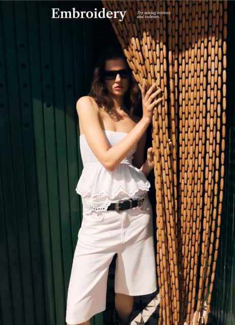 Imagen - Top blanco de Stradivarius (17,99 euros)