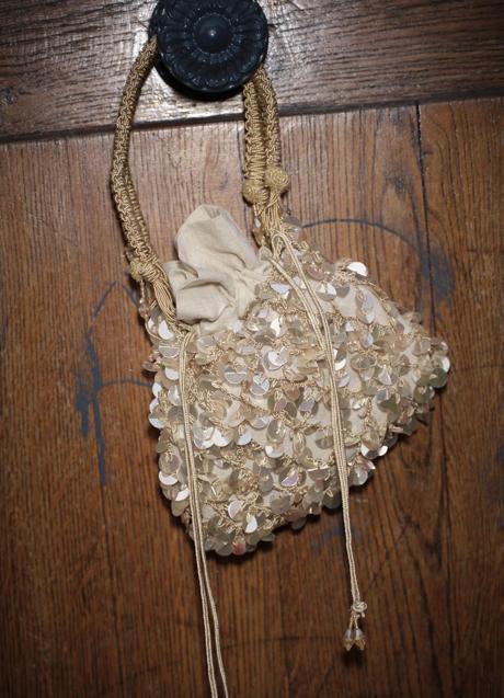 Imagen - Bolso con abalorios de Zara (22,99 euros)