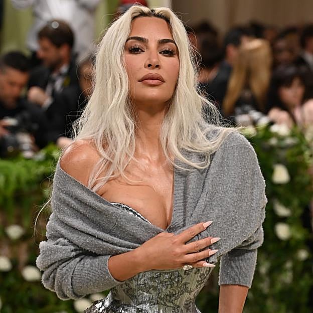 Los peores looks de la alfombra roja en la Gala MET 2024: de la rebequita de abuela de Kim Kardashian a los volúmenes del Balenciaga de Serena Williams