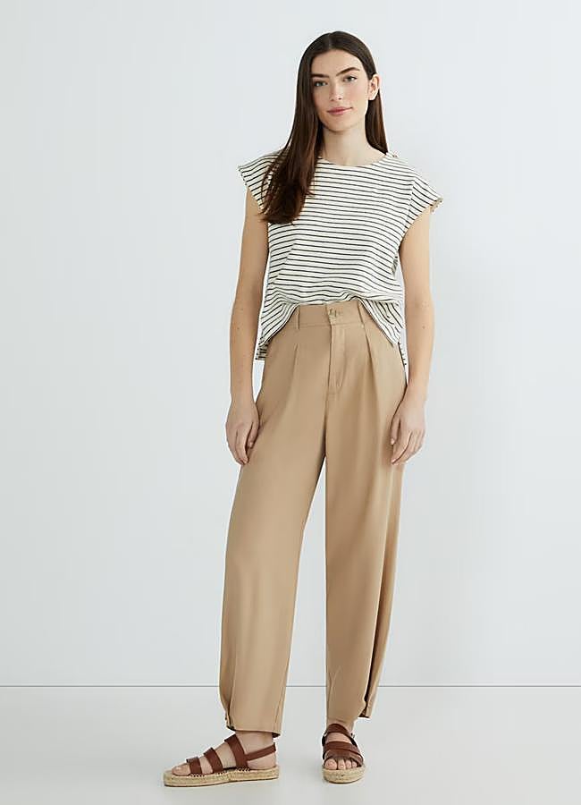 Imagen - Pantalones sastre con fruncido en el bajo de Hipercor.