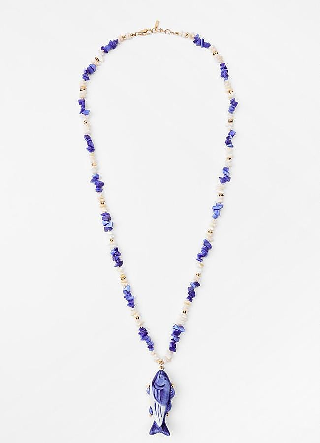 Imagen - Collar de piedras con detalle de pez de Zara.