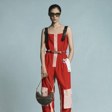 Imagen secundaria 1 - Imágenes de la colección femenina creada para la 37º Louis Vuitton America's Cup.