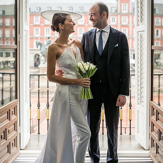 Mónica de Tomás felizmente casada con el ejecutivo belga Laurent de Greef. 