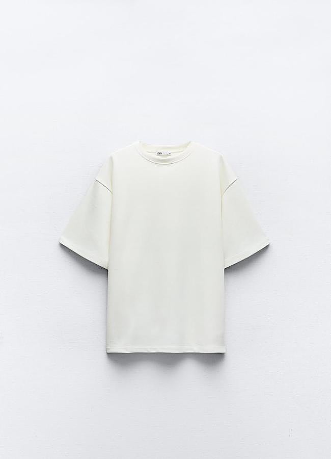 Imagen - Camiseta oversize lavada de Zara.
