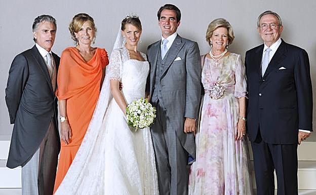 Tatiana Blatnik el día de su boda junto a su madre y su padrastro Attilio Brillembourg (a la izquierda de la imagen), padre del desaparecido. 