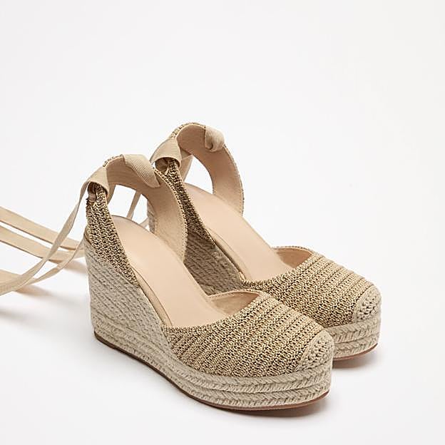 Alpargatas de yute y con cuña de Lefties. 