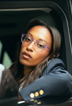 Imagen secundaria 2 - Arriba, Ana Peleteiro con el modelo Williams, diseñado para adaptarse a diferentes momentos del día a día reflejando la versatilidad urbana; y Benjamin Compaoré, con gafas de sol Schumacher. Abajo, la atleta lleva el modelo Nadal y el modelo Biles.