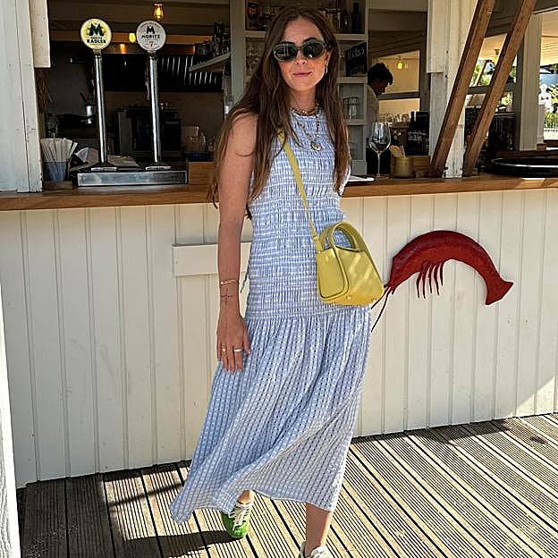 Las zapatillas de colores son las reinas del verano: seis modelos que lo demuestran