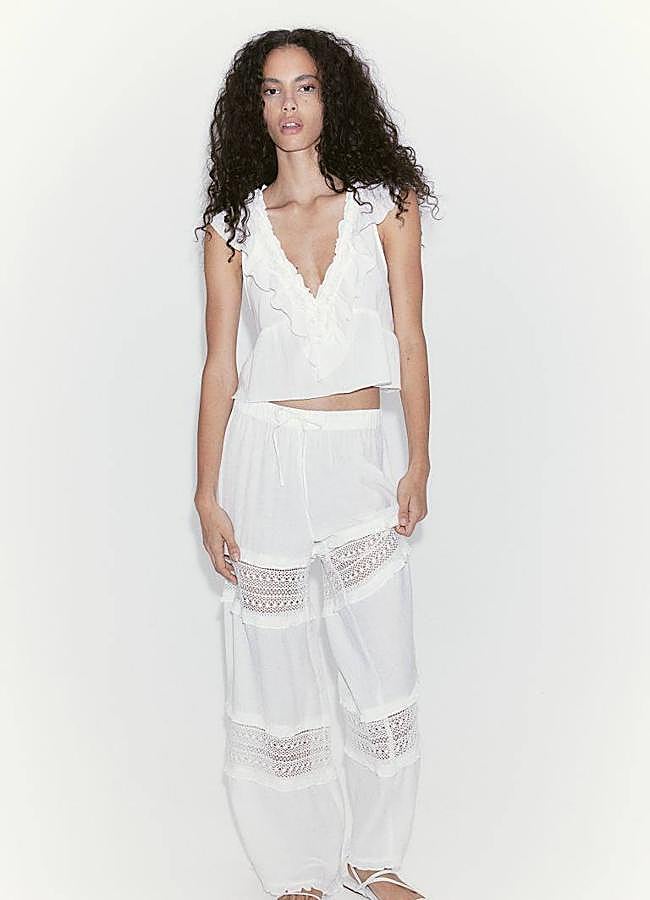 Imagen - Conjunto bordado con detalle de semitransparencias