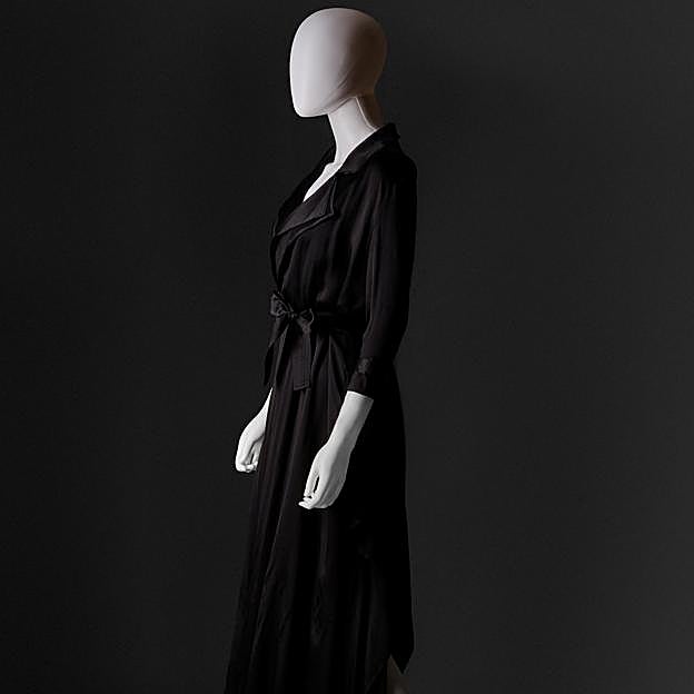 El vestido de Carolyn Bessette, obra de Yohji Yamamoto. 