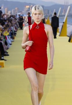 Imagen secundaria 2 - El nuevo rumbo estético de Desigual.