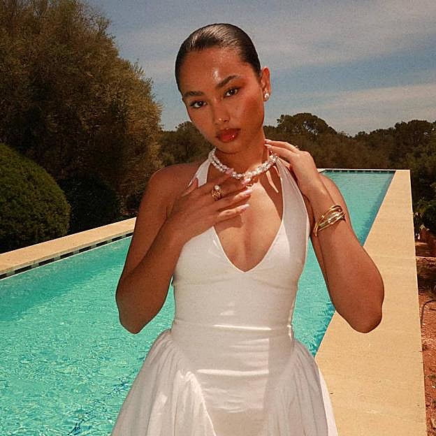 Aceite de kakadu, el ingrediente de moda rico en vitamina C que más ilumina la piel