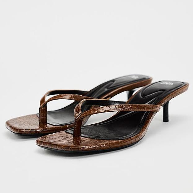 Sandalia minimal tiras (25,95€)