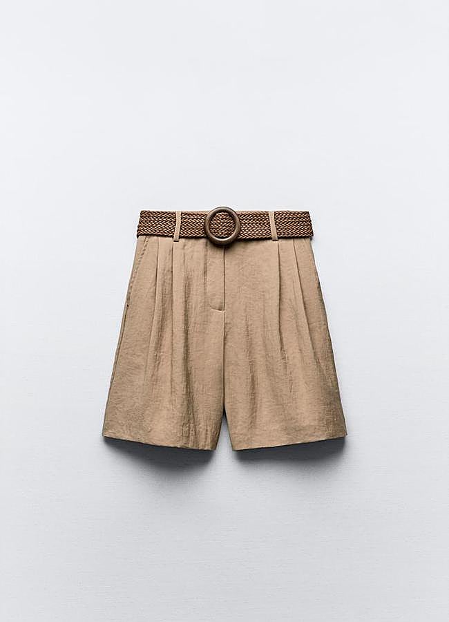 Imagen - Bermudas pinzas cinturón (25,95€)