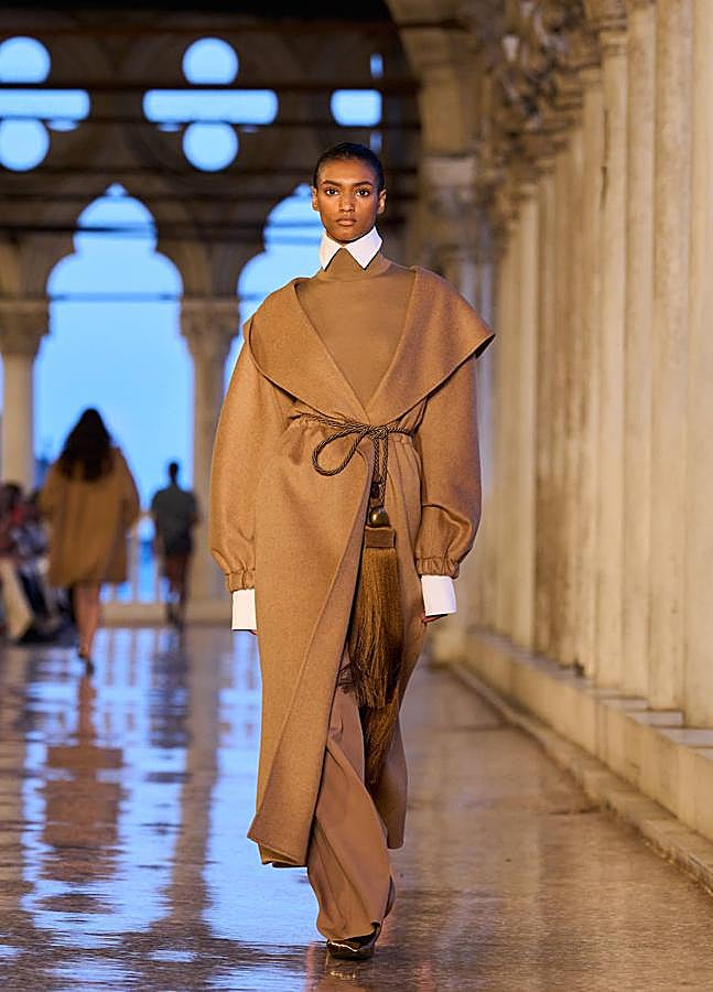Imagen - Desfile de la colección resort de Max Mara en el Palazzo Ducale de Venecia. Foto: Cortesía.