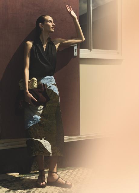 Imagen - Top negro de Massimo Dutti (49,95 euros)