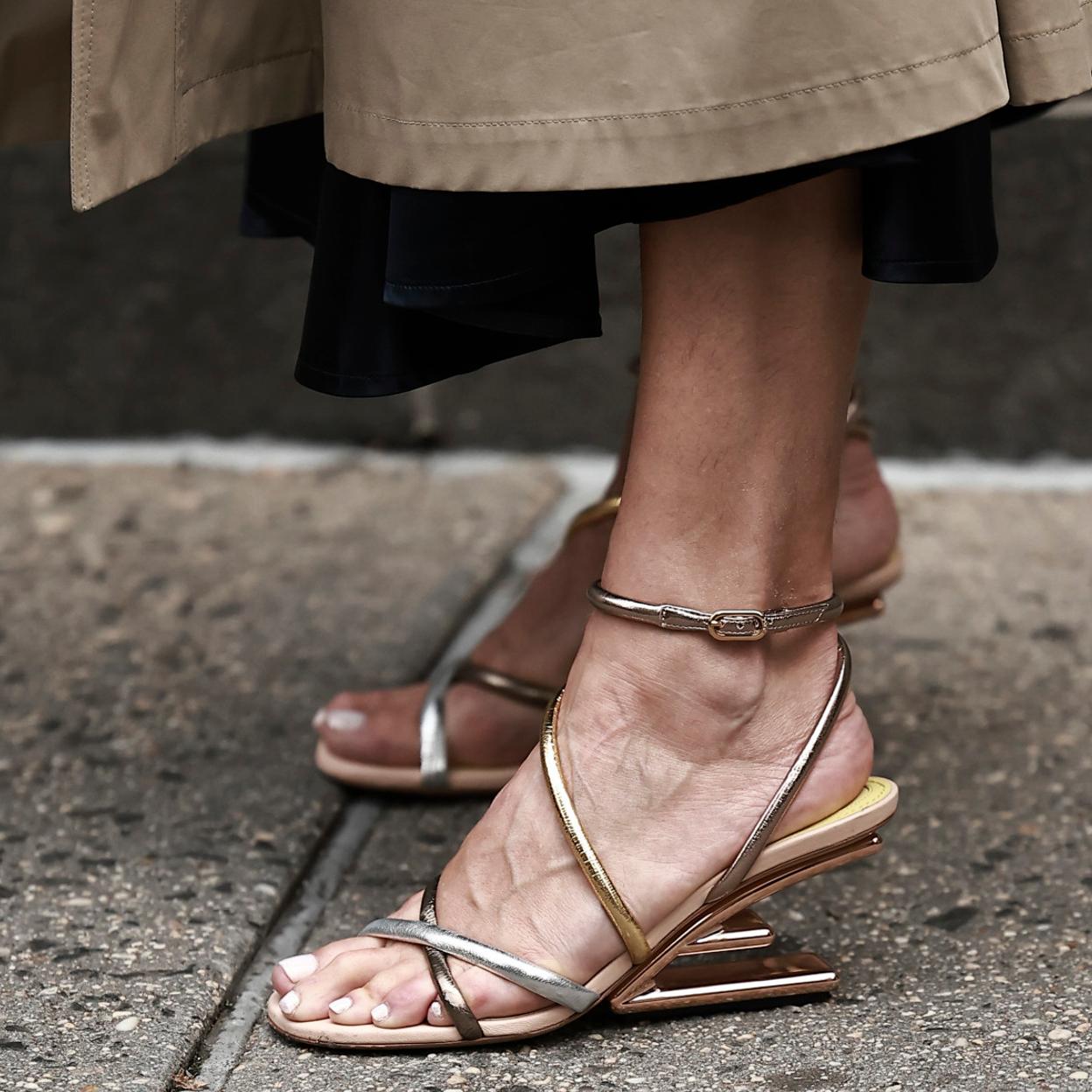 Los mejores colores de uñas para una pedicura fresca de verano