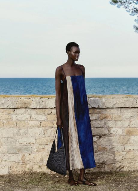 Imagen - Vestido estampado de Massimo Dutti (129 euros)