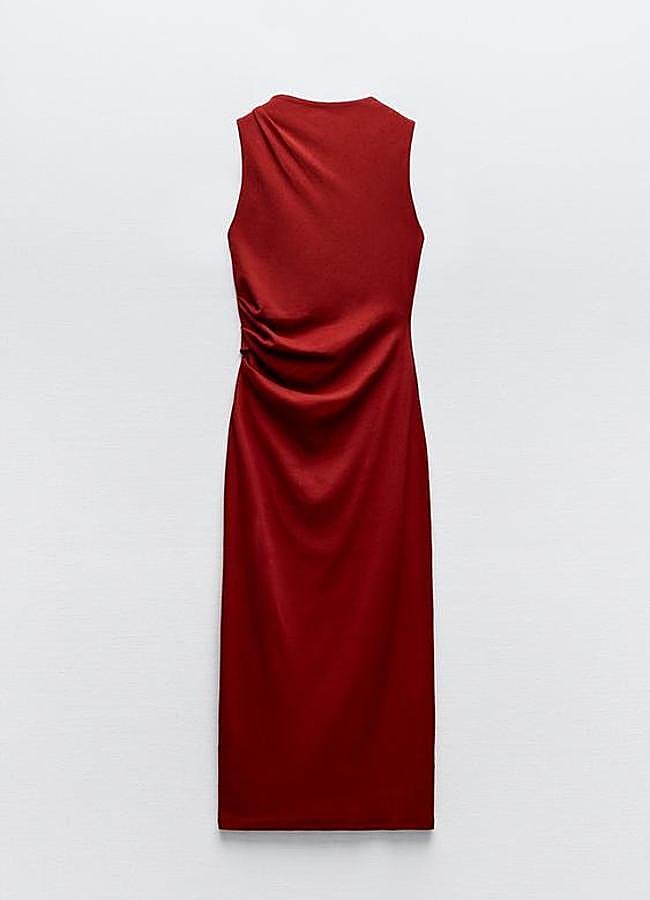 Imagen - El vestido rojo de Zara de Ayuso.