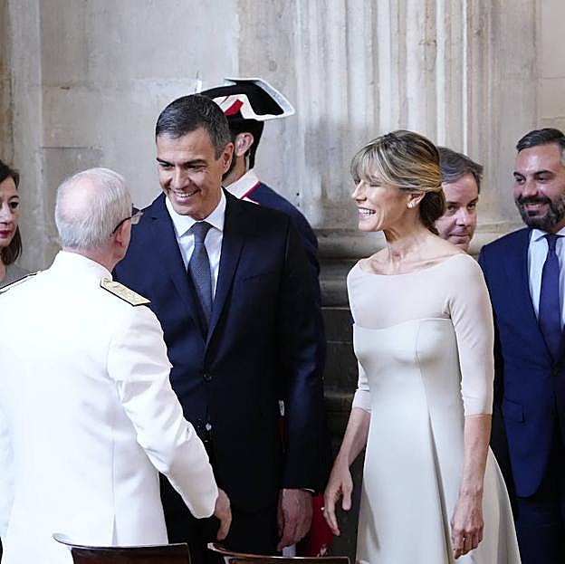 Pedro Sánchez y Begoña Gómez en el Palacio Real.