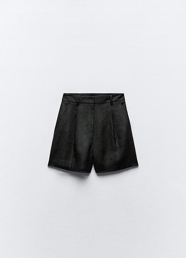 Imagen - Bermuda negra de Zara, 22,95 euro.