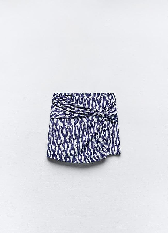 Imagen - Falda pantalón fluida de Zara, 29,95 euros.