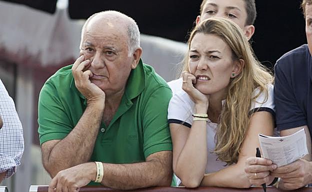 Marta Ortega junto a su padre, Amancio en la apertura del CSI Montecarlo 2012. 