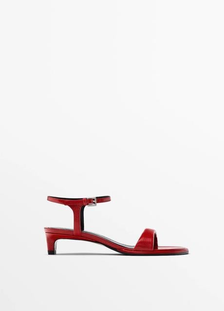 Imagen - Sandalias rojas de Massimo Dutti (79,95 euros)