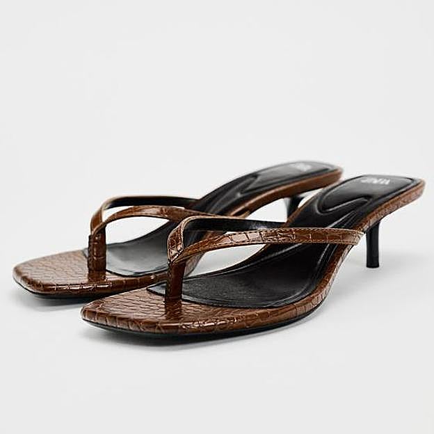 Sandalias minimal tiras (25,95€)