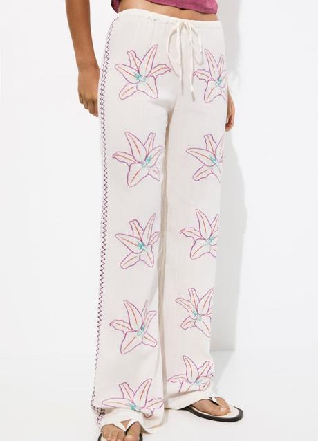 Imagen - Pantalón estampado de Pull & Bear (29,99 euros)