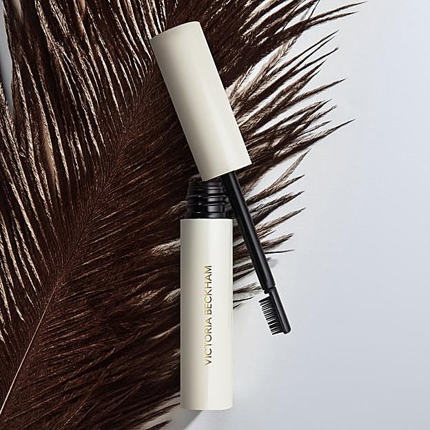 Gel de cejas FeatherFix Brow Gel de Victoria Beckham.