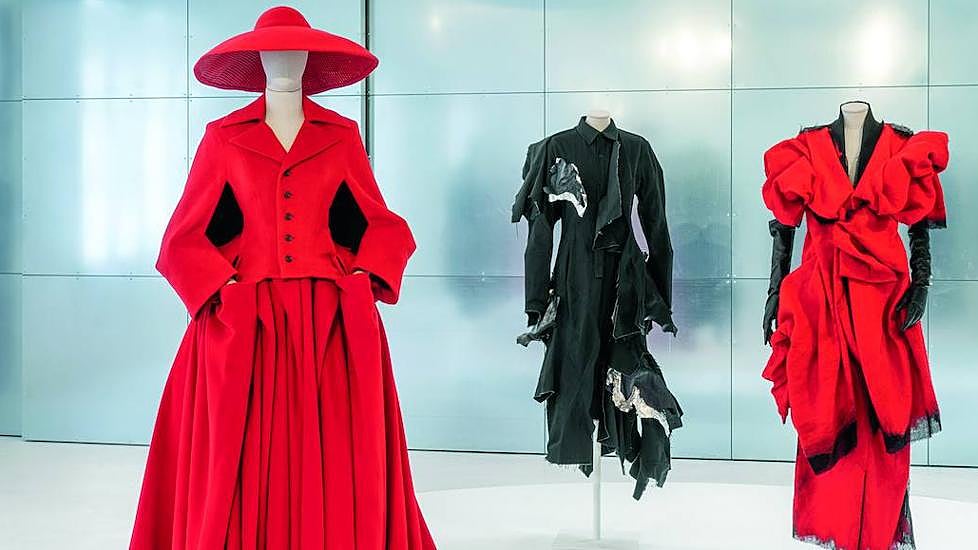 Imagen de la exposición de Yohji Yamamoto en Milán.
