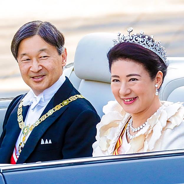 La familia imperial japonesa, al borde de la extinción: lo que tienen que hacer Naruhito y Masako para salvarla
