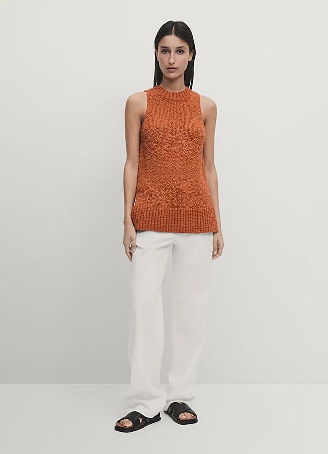 Imagen - Top de punto en naranja de Massimo Dutti.