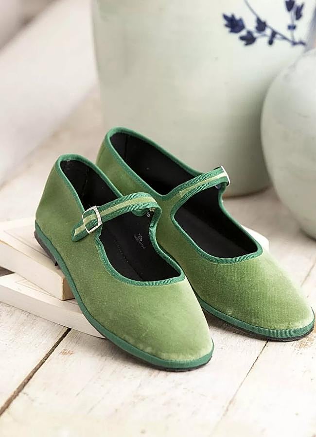 Imagen - Venecianas en verde Sage de Chantelle (115 euros).