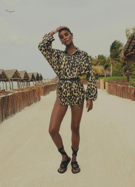 Imagen - Camisa con estampado de leopardo de Massimo Dutti (59,99 euros)