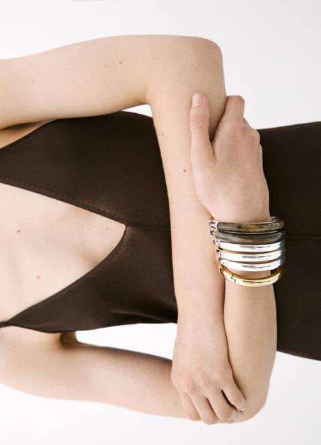 Imagen - Pulsera rígida de Massimo Dutti (49,99 euros)