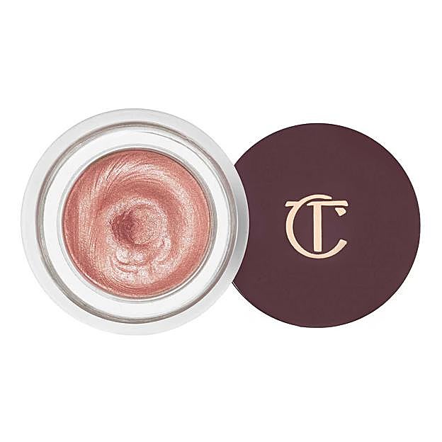 Sombra de ojos en tonos rosados de Charlotte Tilbury.